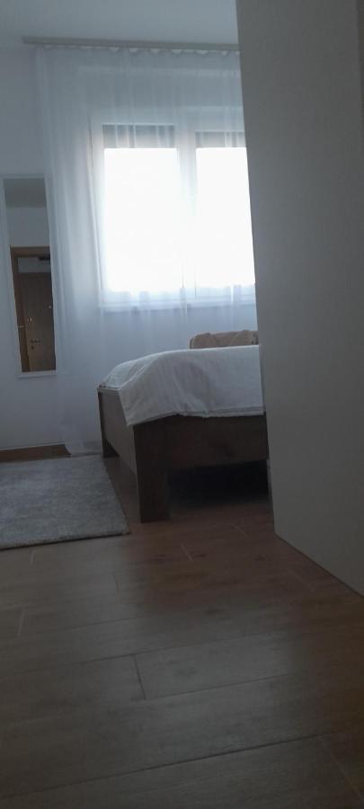 Apartmani Sunlight Vrnjacka Banja Ngoại thất bức ảnh